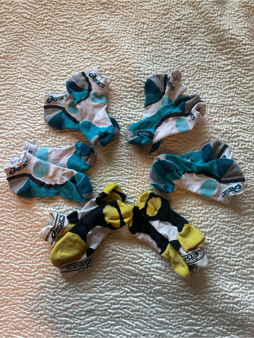 ASICS Low-Cut Athletic Socks in Teal, White & Yellow - Mixed Pack